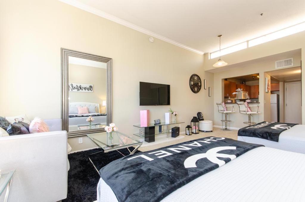 Savana Spectacular Loft Apartment ลอสแอนเจลิส ภายนอก รูปภาพ